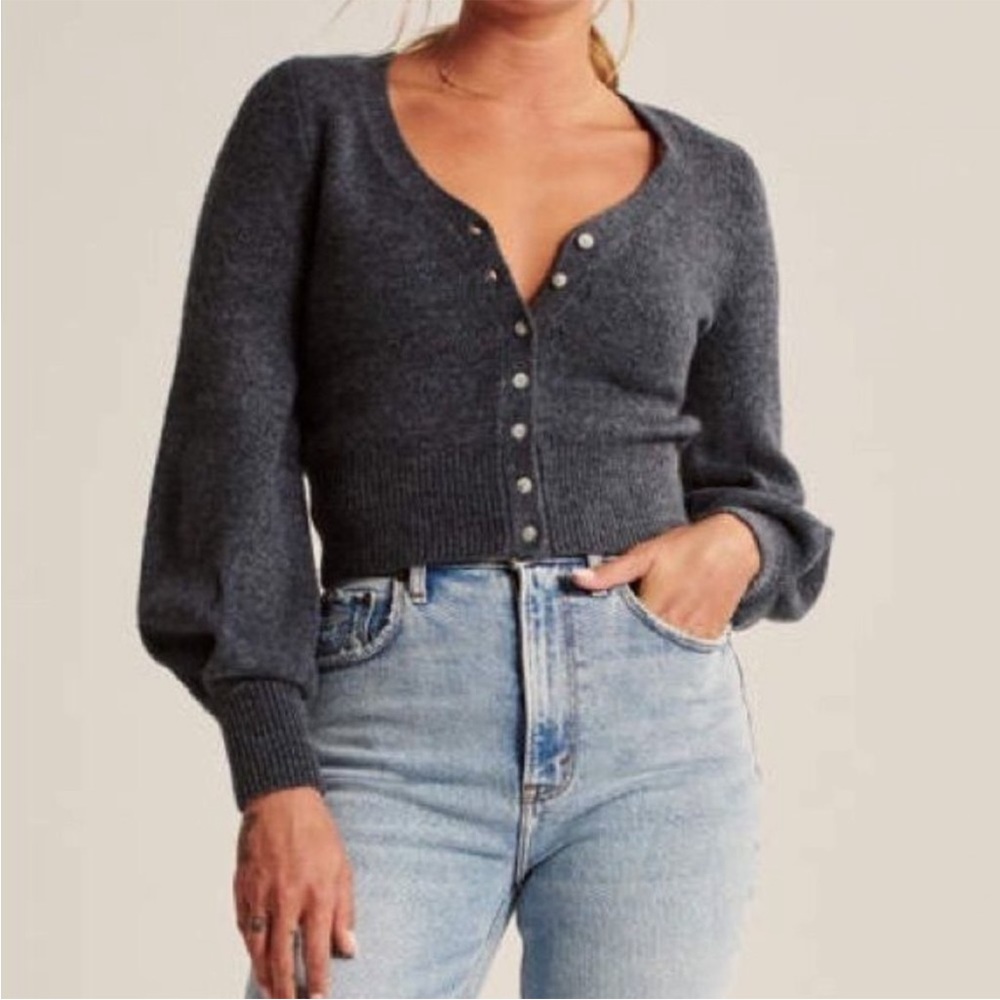 Abercrombie & Fitch Button-up Sweater